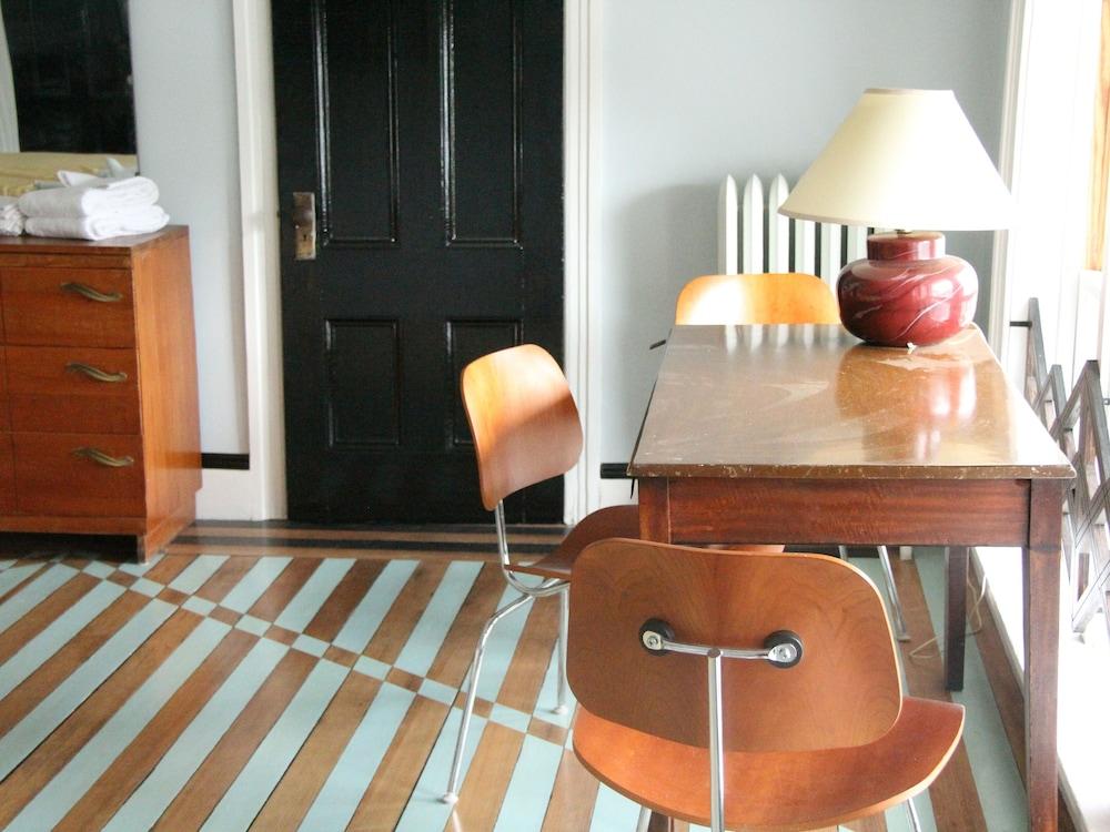 The Wedding Cake House