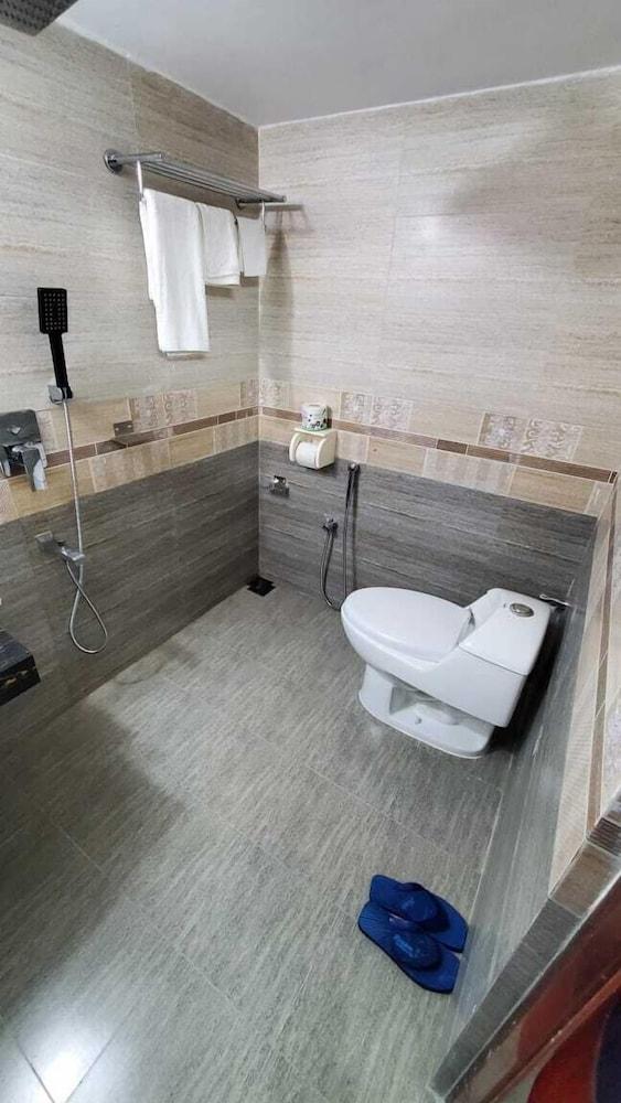 Blue Ocean Hotel & Resort