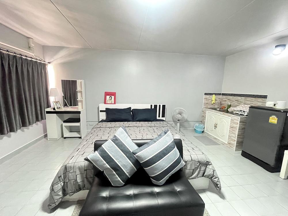 Impact Muangthong Condo C3 by Miles