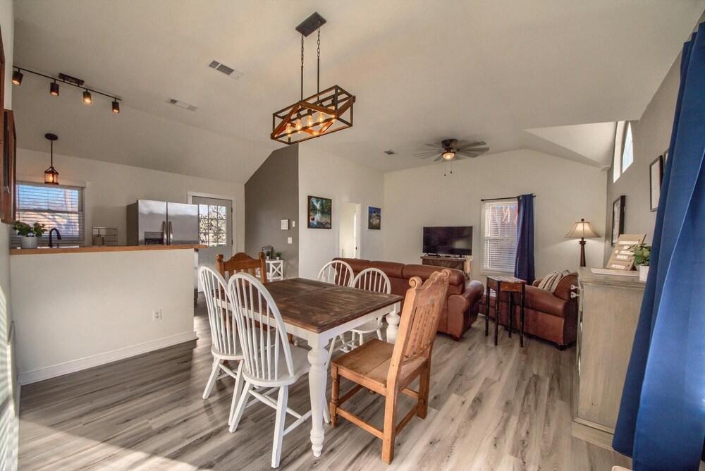 DT 323 Kessler Cottage