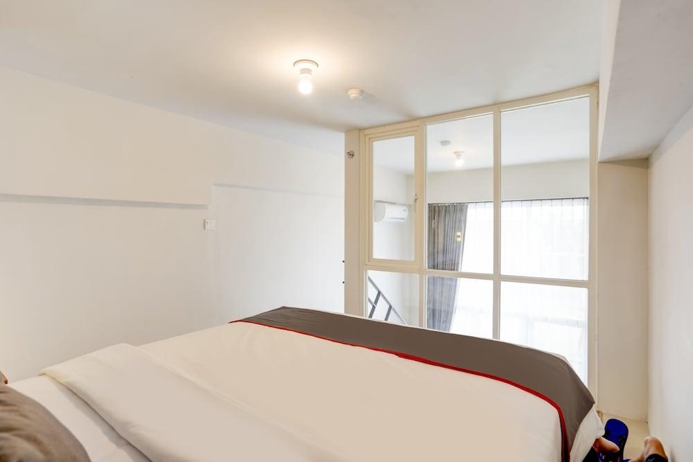 Collection O 30 Amega Crown Sub