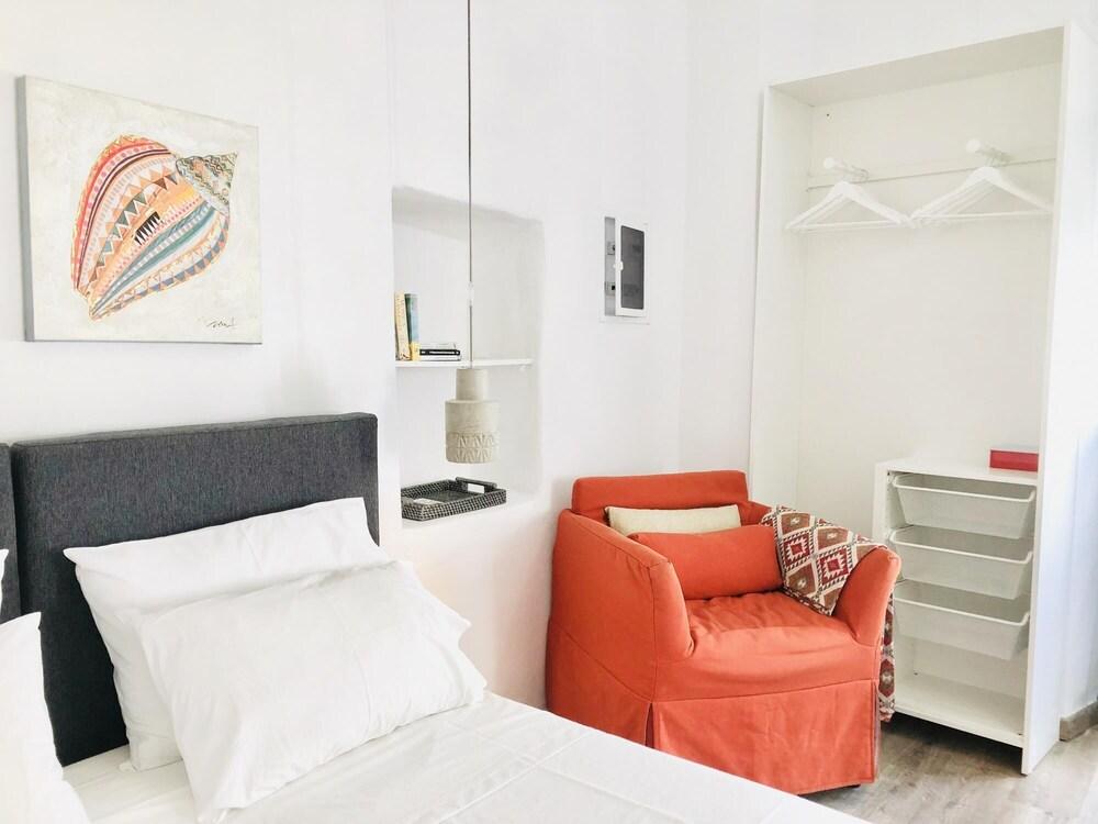 Naousa Paros Studio No3