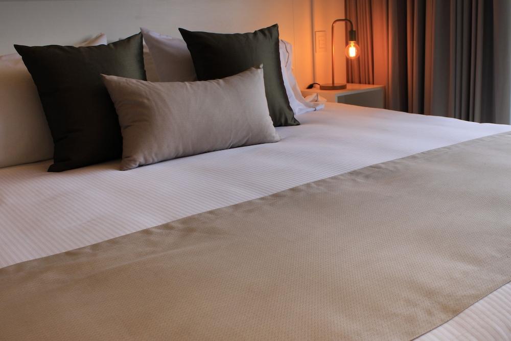 Singular Dream Vacation Rentals