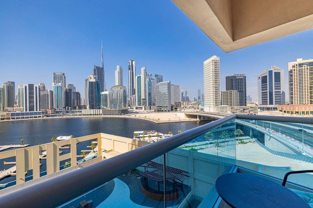 Stylish 1br - Extra Bed With Burj Khalifa View