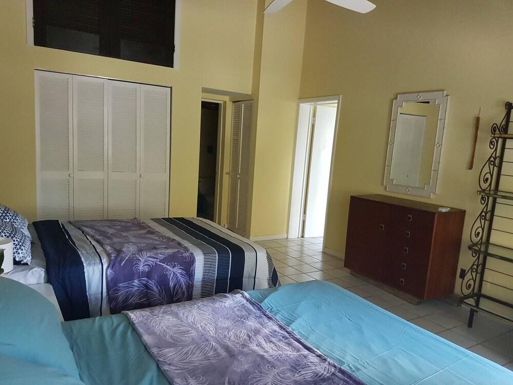 Spacious Villa On The Beach