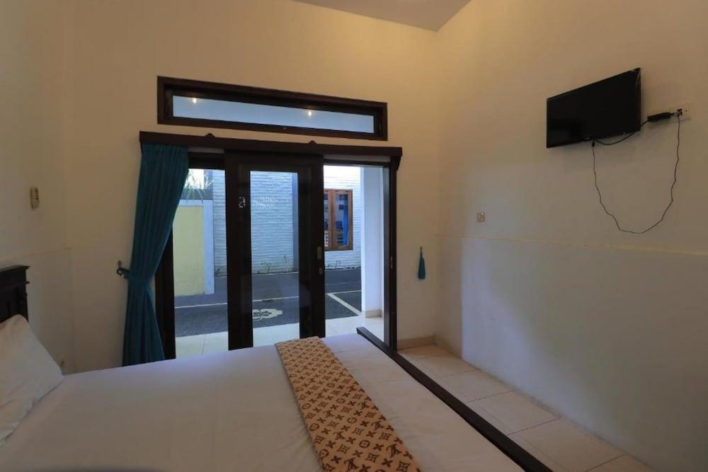 Surf Retreat Villa Sari Bali