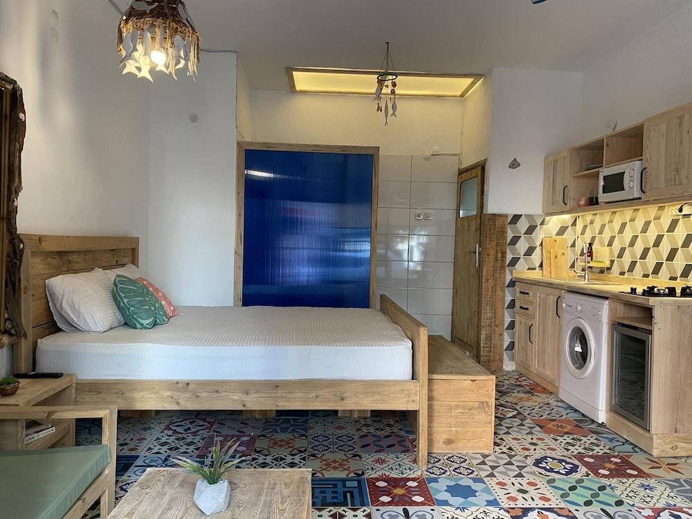 Central Studio Flat Close to Sea in Muratpasa