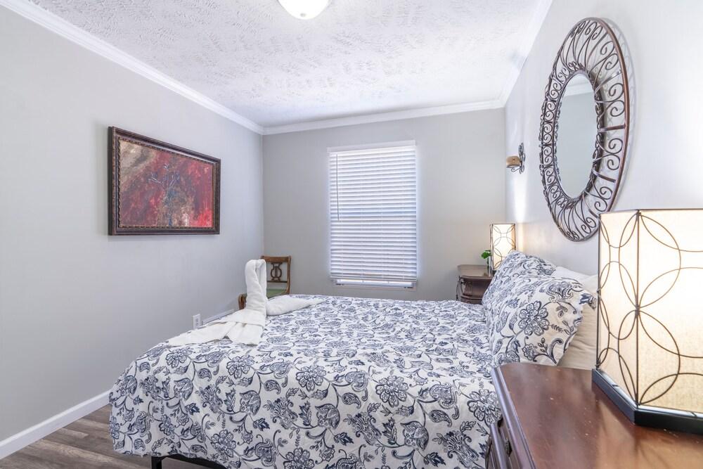 The Mountain Top Getaway