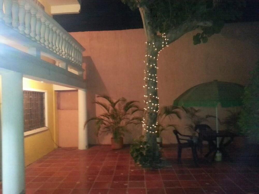 PN-G HABITACION FAMILIAR FRENTRE AL MAR