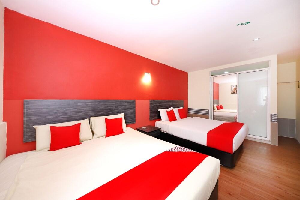 Capital O 90726 V Hotel