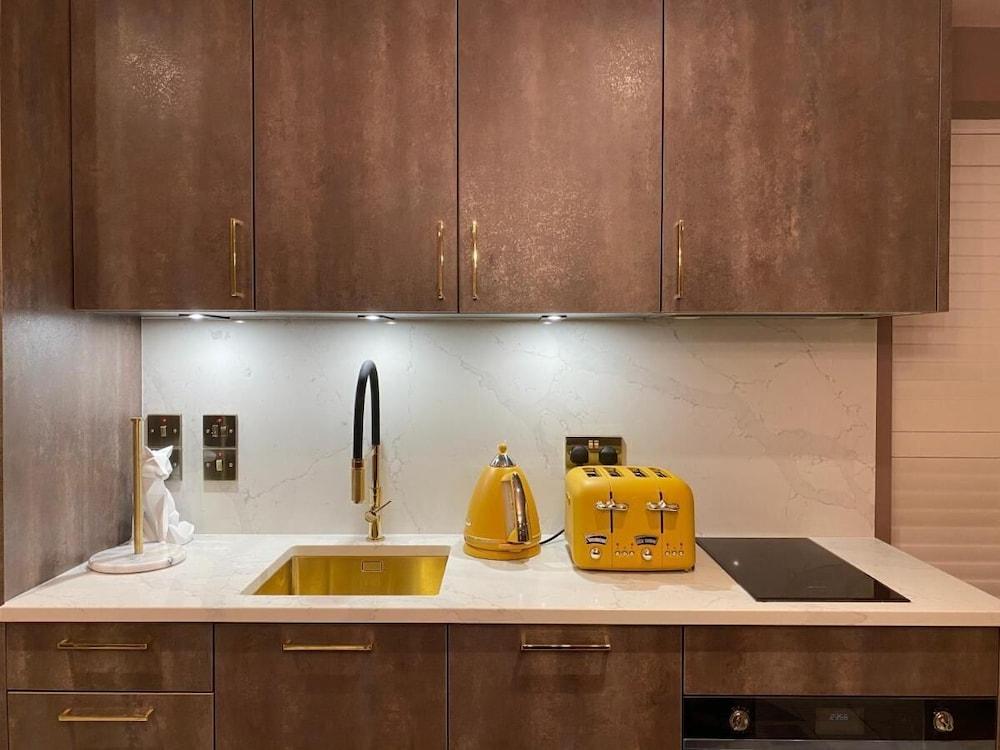 Ailim House Serviced Cottage