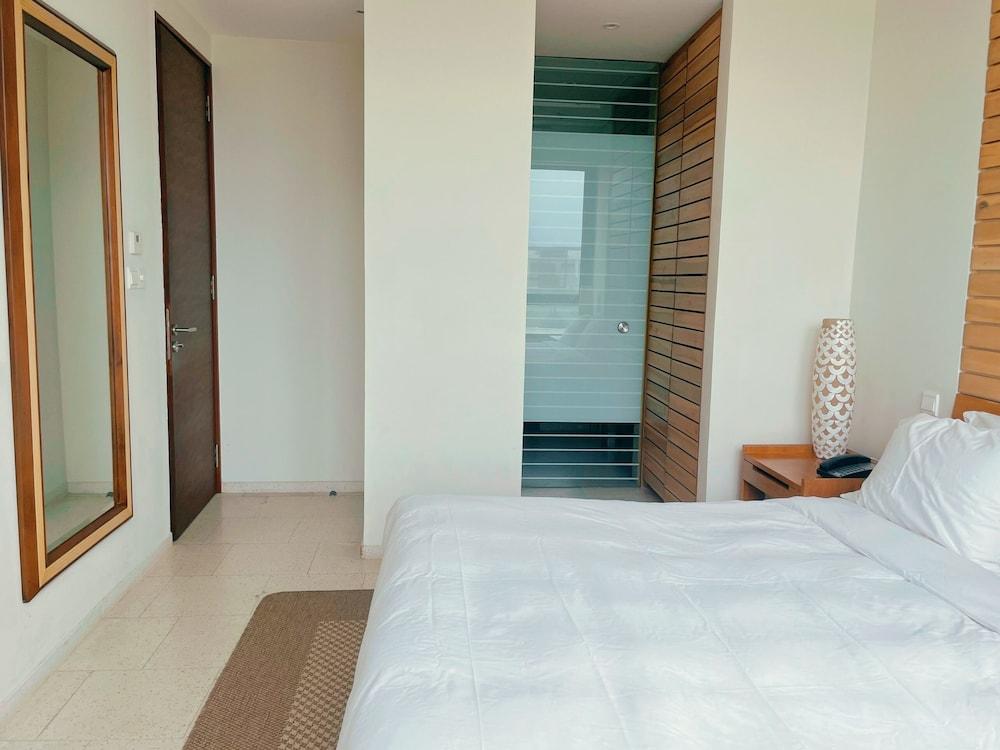 Regency Da Nang Apartments & Villas