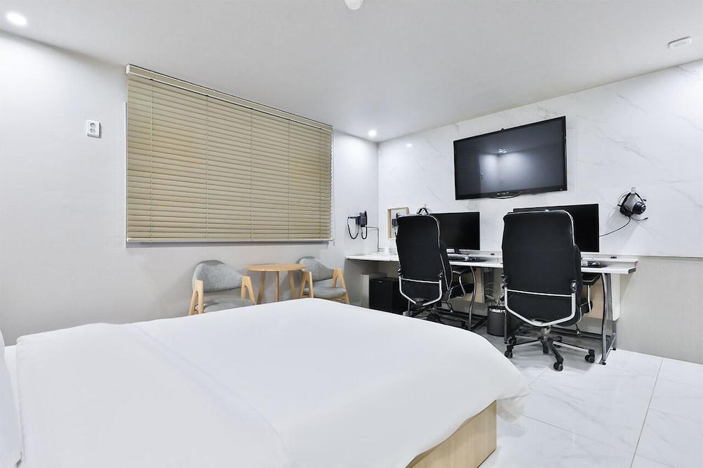 Shire hotel Busan-station