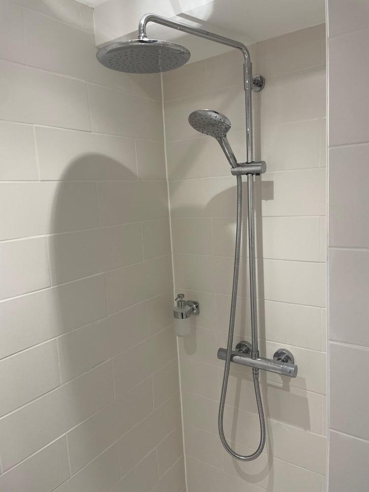 Self-contained Annex With Parking Central Oxford