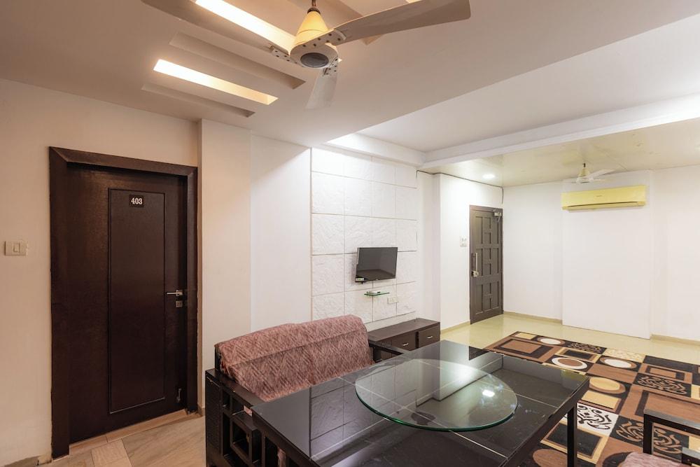 Treebo Shembekars Inn