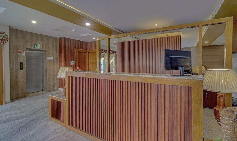 Treebo C1 Taj Nirvana