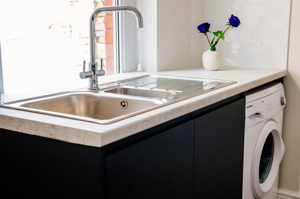 HG Collection - Cardiff City Centre