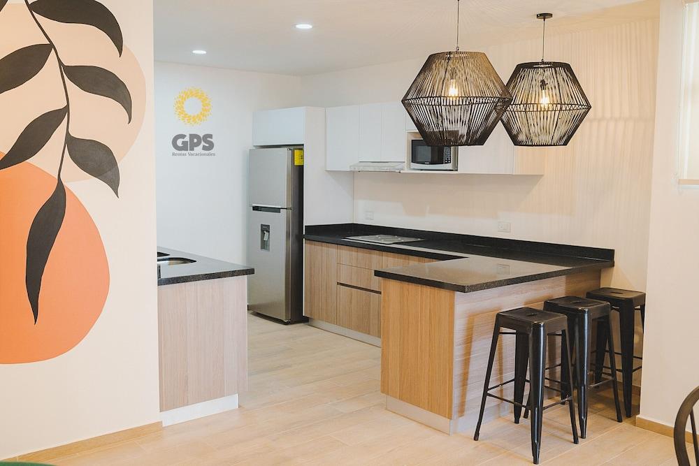 Las Hadas Apartments