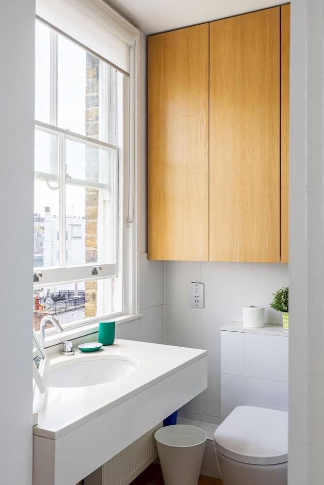 Harrods View Knightsbridge 3-bed Luxury Penthouse