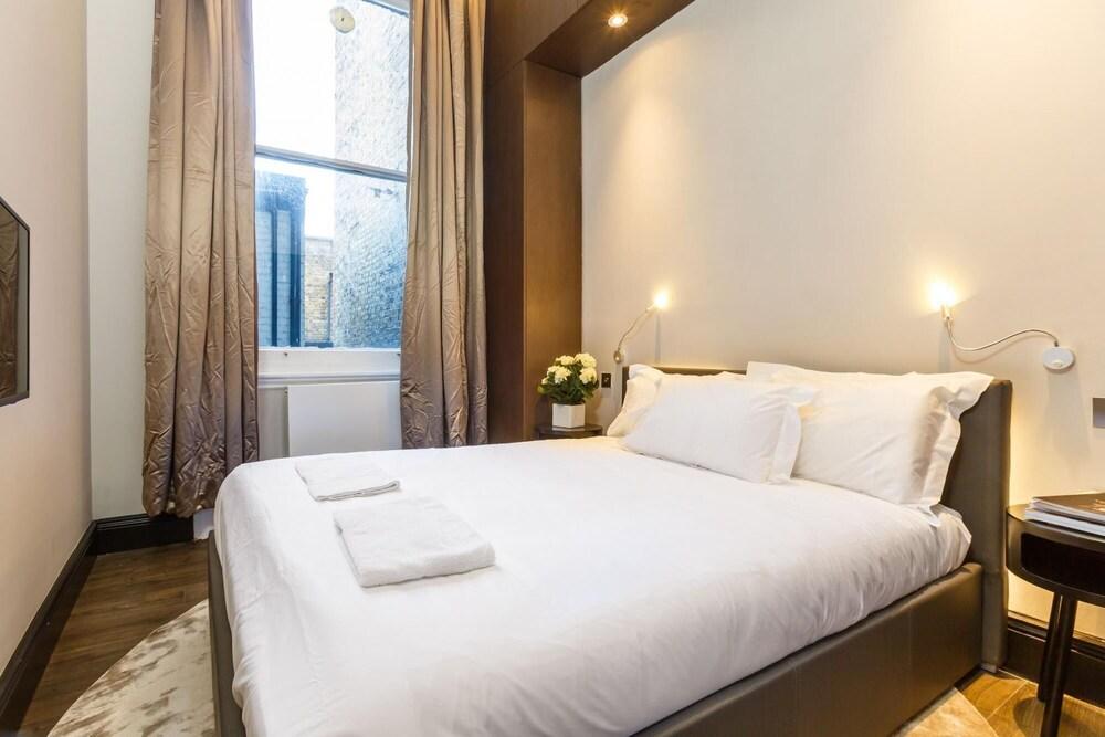 Earl s Court - 2 bed