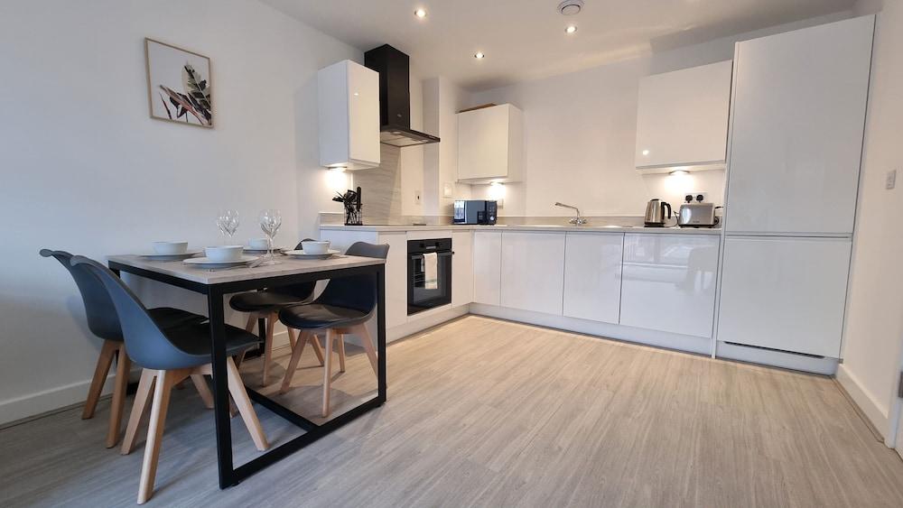 Fifty Sixty - Flat 20