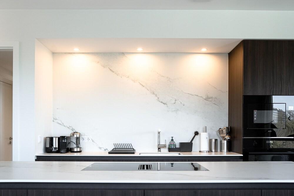 Pristine 2BR Apt in Ville Haute District