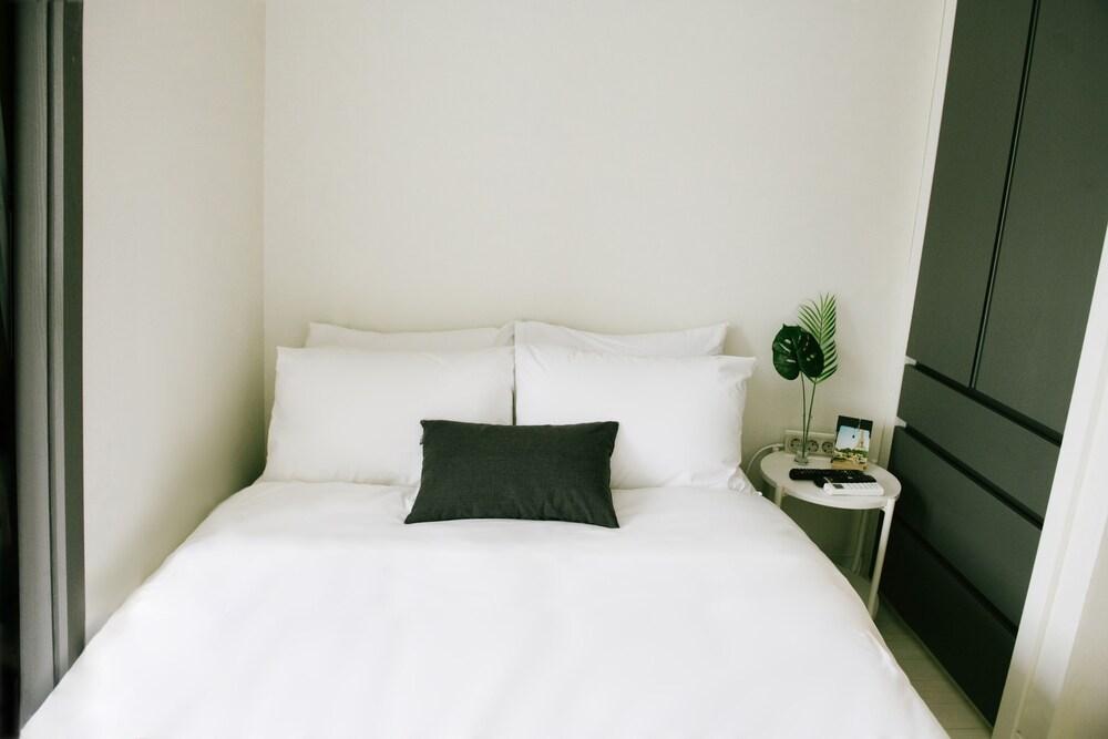 Seomyeonstation Central hotel