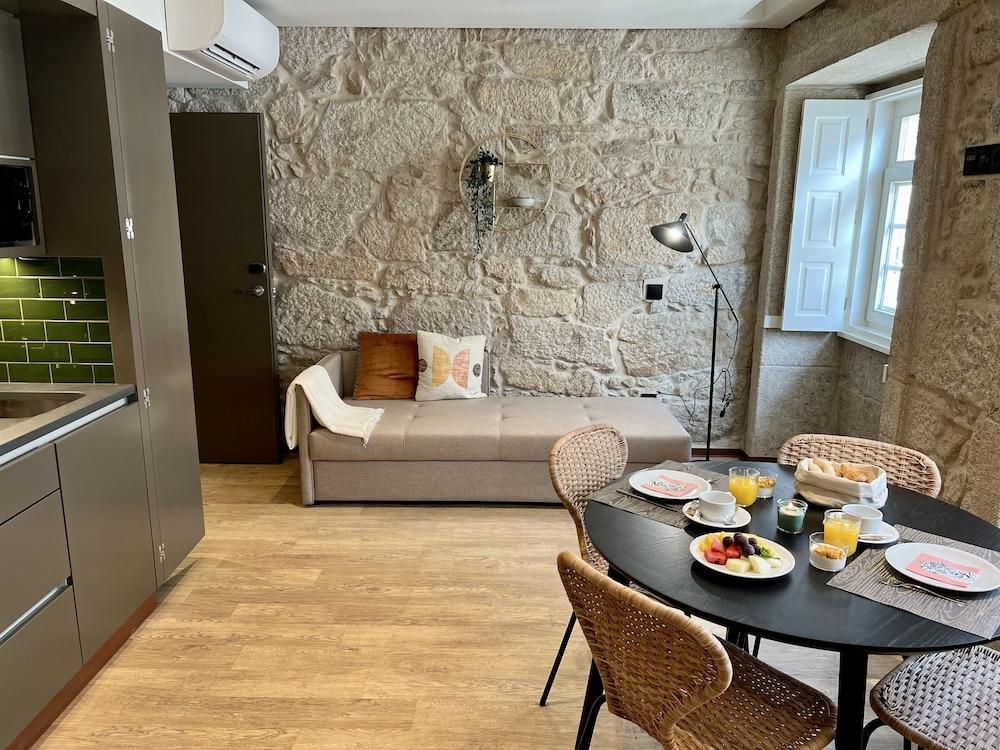 Oca Ribeira do Porto AT