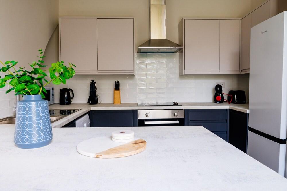 HG Collection - Central Cardiff