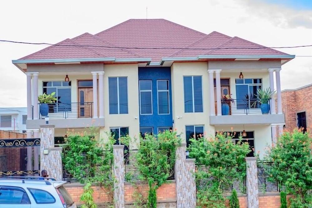 Rusororo Hill View Home Inn