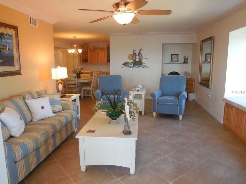 Tamarind Condo on The Bay