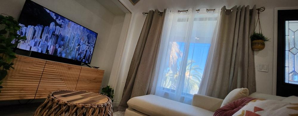 Elsinore Lake Estate