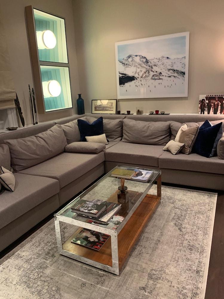 Charming and Full Of Character Apartment