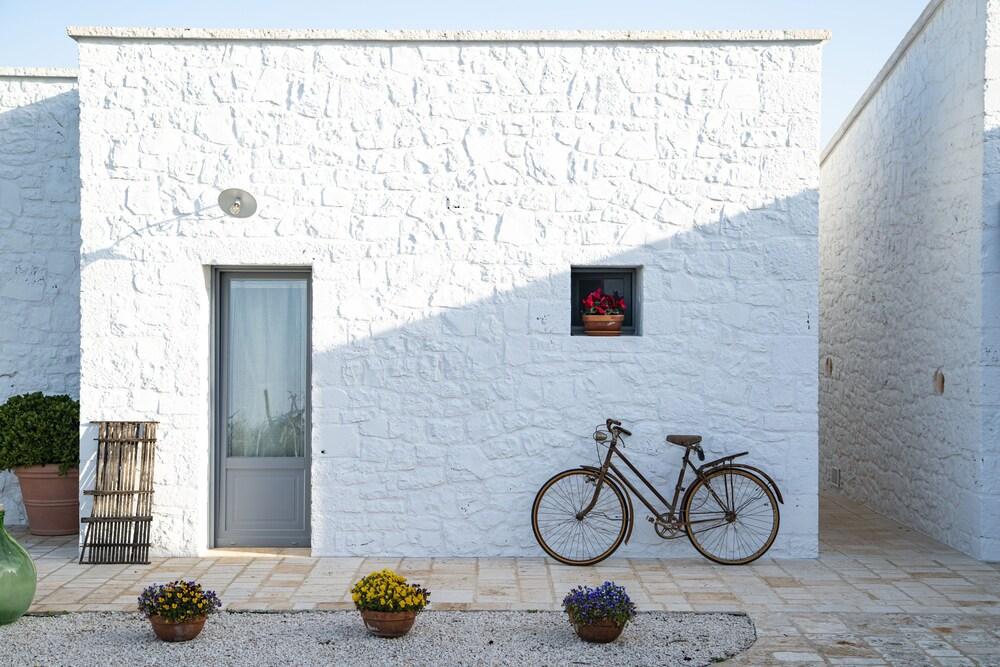 Dimore Angiulli - Trulli di Charme