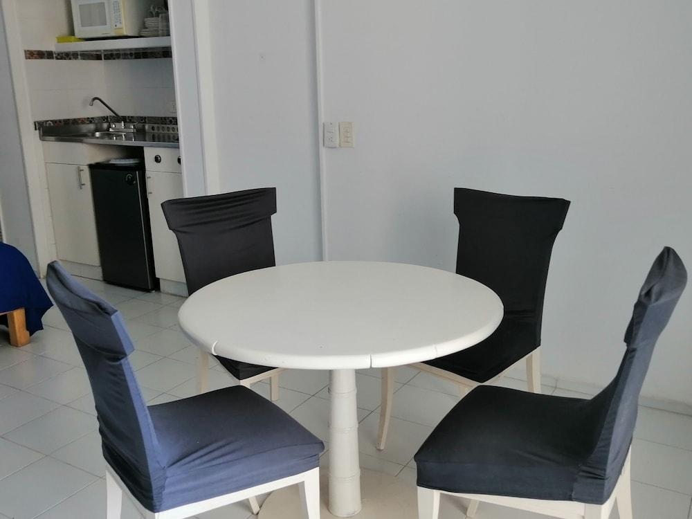 Spectacular Twin Towers Suite