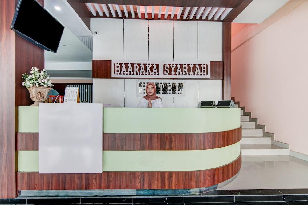 OYO 90857 Baaraka Syariah Hotel