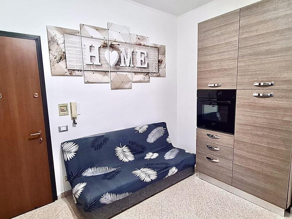 Apartment With Private Parking