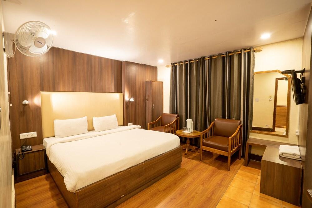 The Bridge View Premium - by Empire Estate