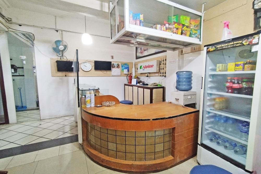 Hotel O Benteng Kost