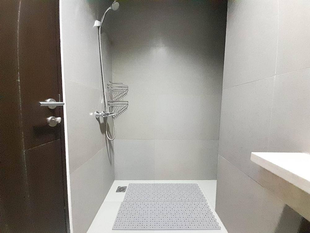 Cozy Designed Studio At Patraland Amarta Apartment