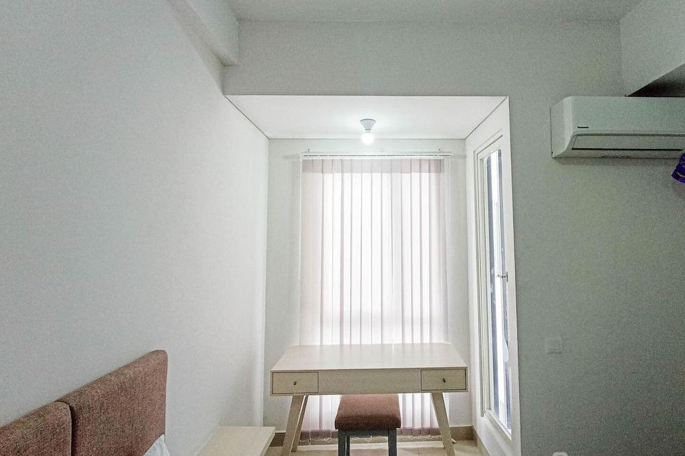 Modern Studio At Barsa City Apartment