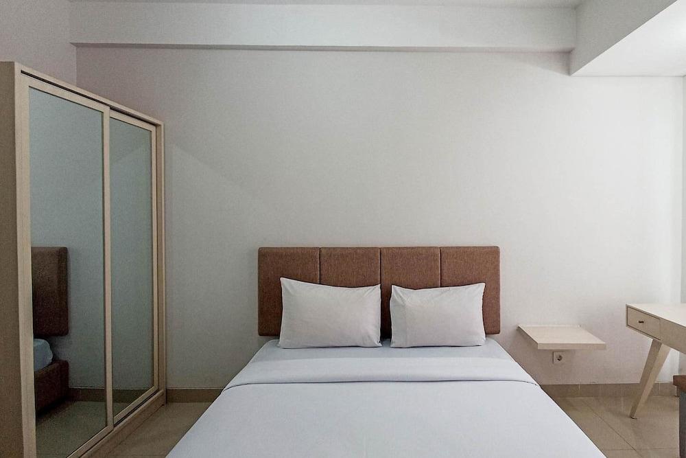 Modern Studio At Barsa City Apartment