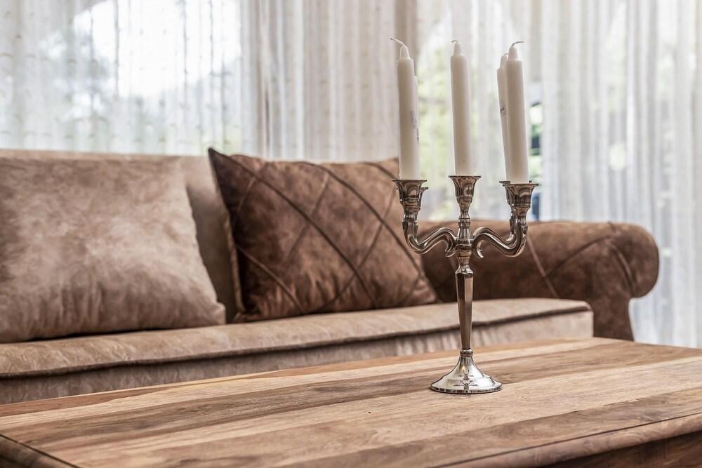 Marvelous Villa With View and Jacuzzi in Kotor