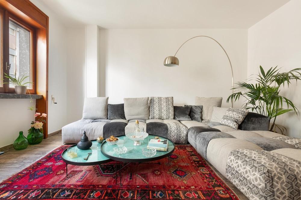 3159 Maison Mazzini by Barbarhouse