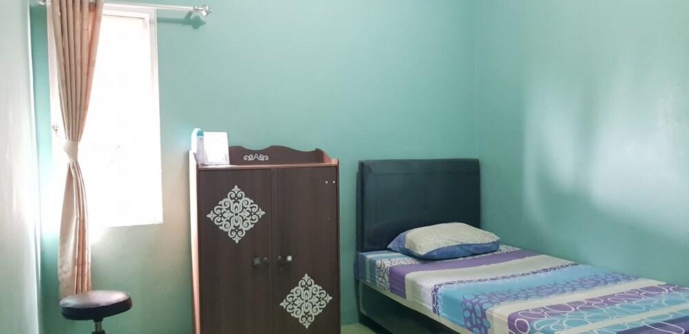 OYO 92232 M4 House Syariah