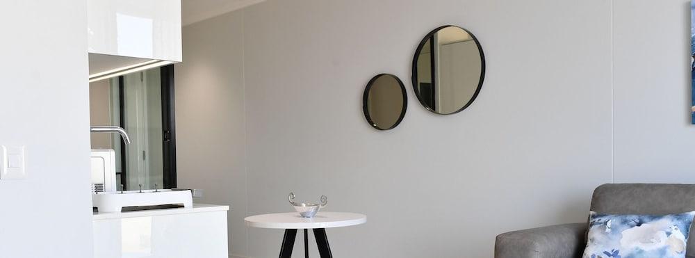 Ellipse Executive Apartments