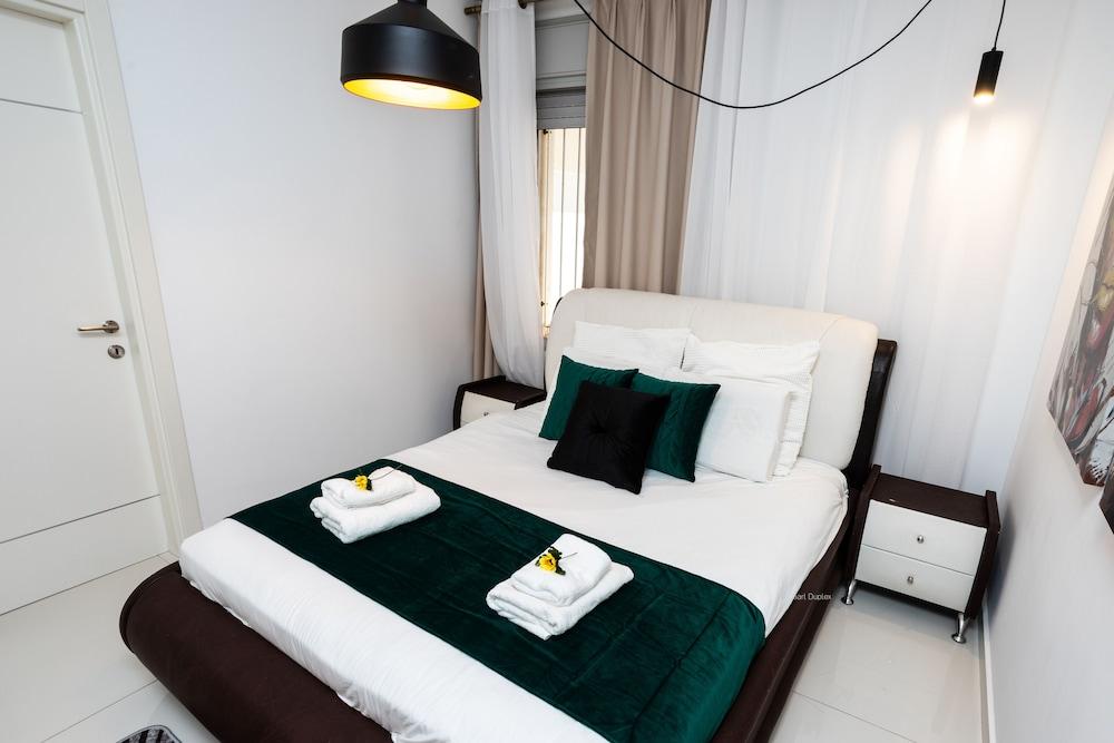 YalaRent mountainside luxury properties with Private Pool