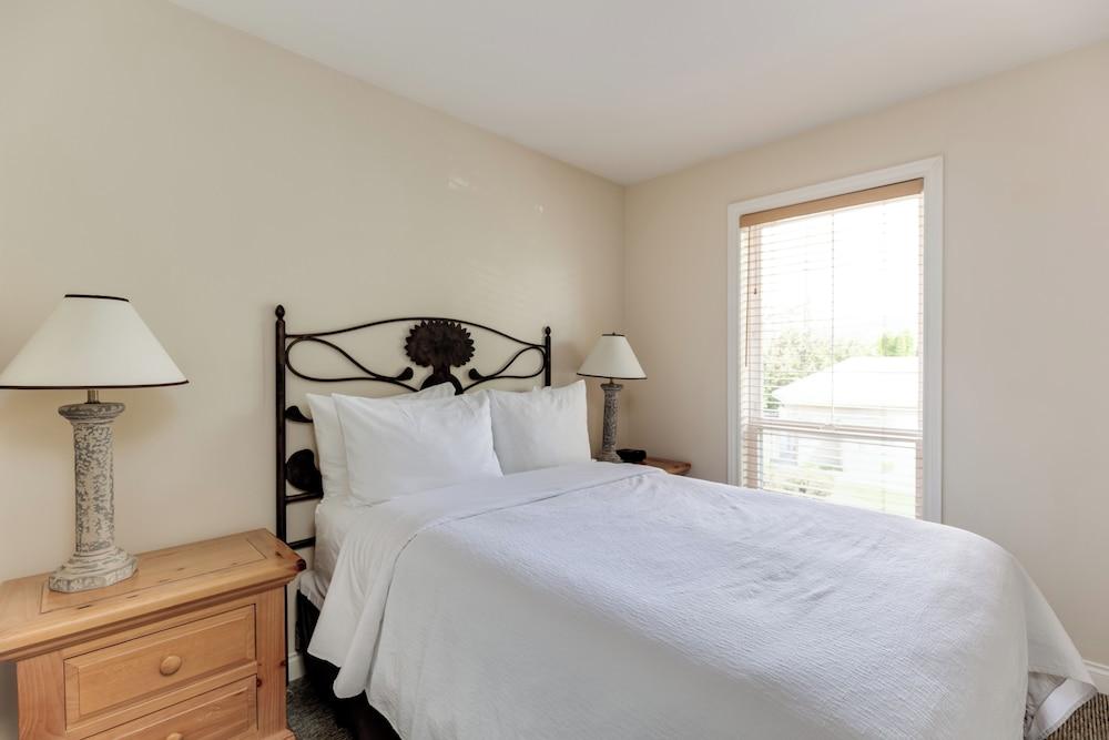 Villa's At Eldorado Resort