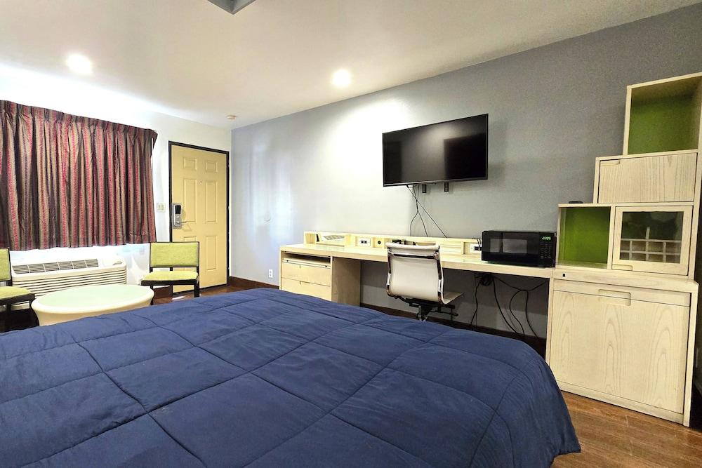 Century Motel Buena Park Anaheim CA 91