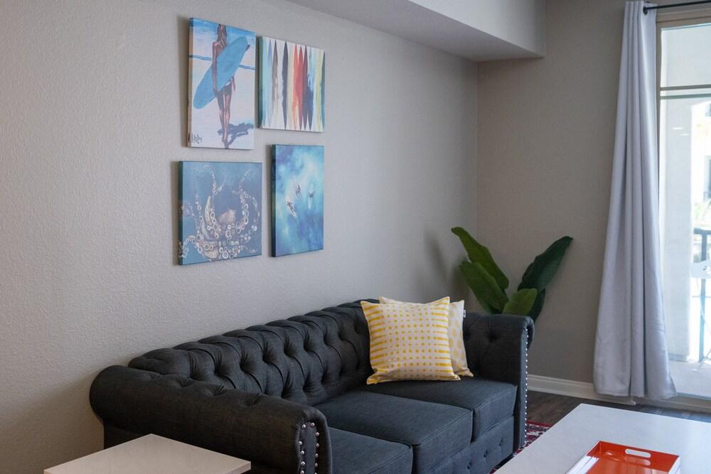 King Bed Beach Suite- 209MV